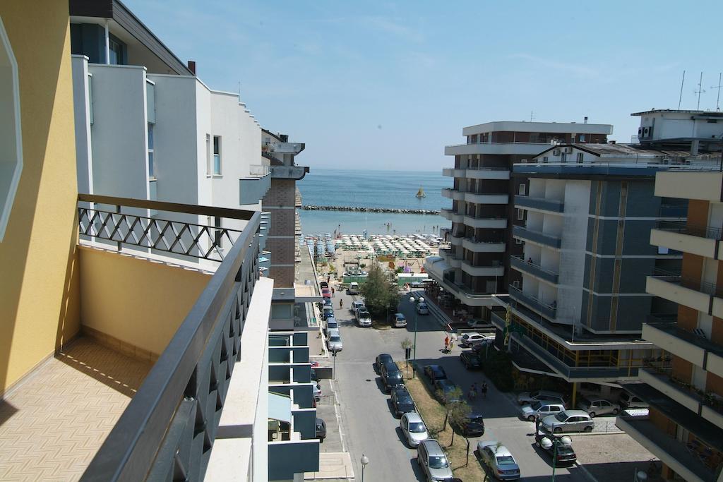 Hotel Fabius Μπελάρια-Ιτζέα Μαρίνα Δωμάτιο φωτογραφία
